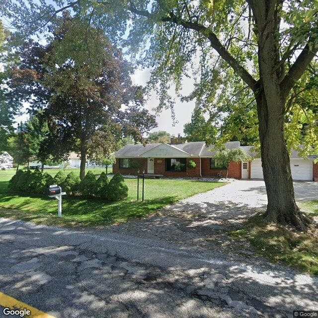 Oaktree Place - Senior living in Clinton Township, Michigan