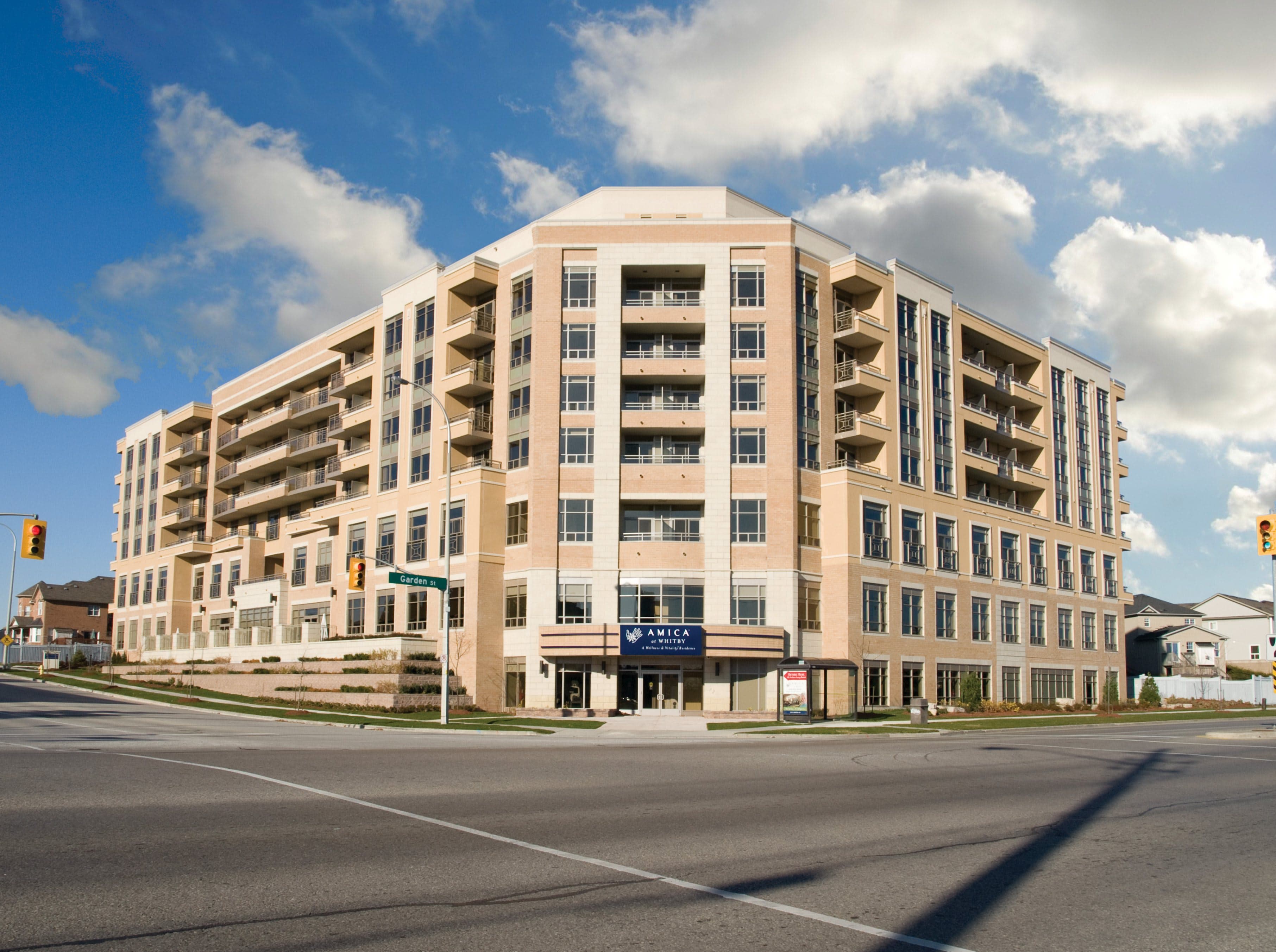 Amica Whitby - Senior living in Whitby, ON