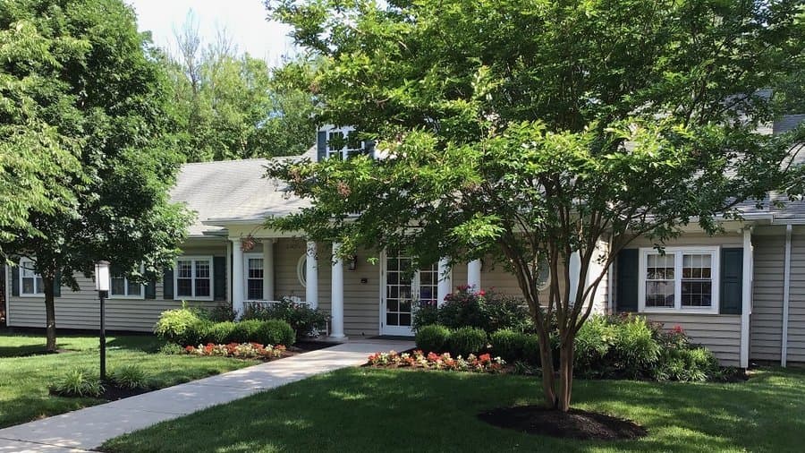 Arbor Place Dementia Care - Senior living in Rockville, Maryland