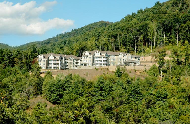 Bella Vista Gracious Retirement Living - Senior living in Asheville, North Carolina