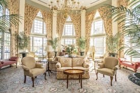 Crestwood Nursing Home & Rehabilitation Center in Warren, RI