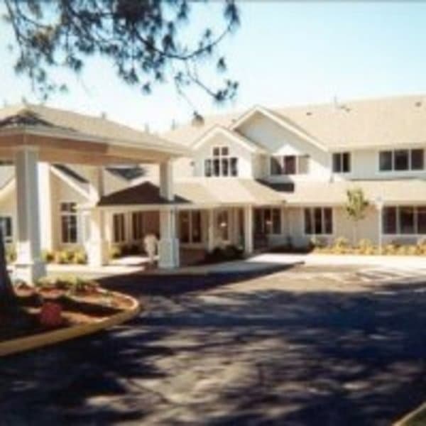 Edgewood Point Assisted Living - Senior living in Beaverton, Oregon
