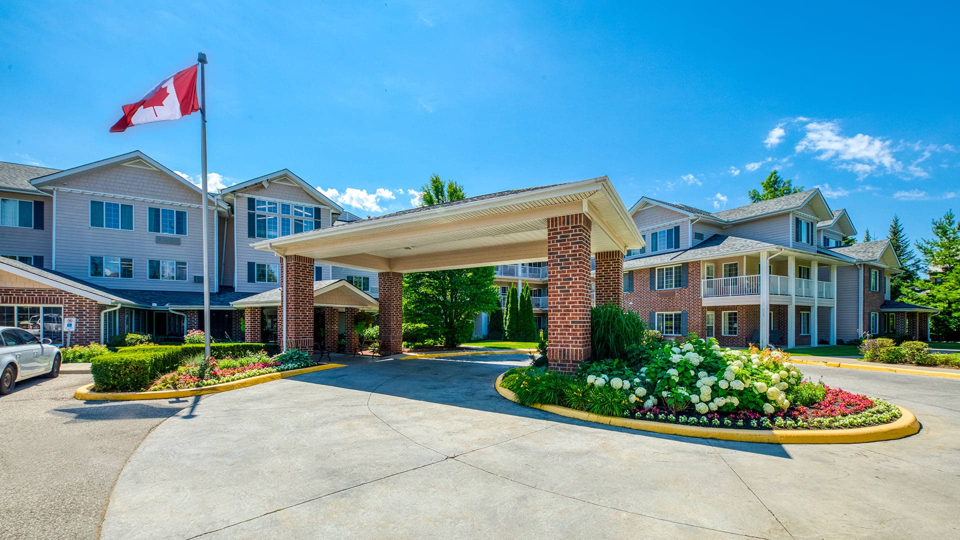 Burlington Gardens in Burlington, ON