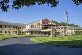 Lincolnwood Rehabilitation & Healthcare Center in North Providence, RI