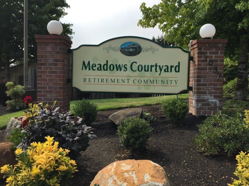 Meadows Courtyard in Oregon City, OR