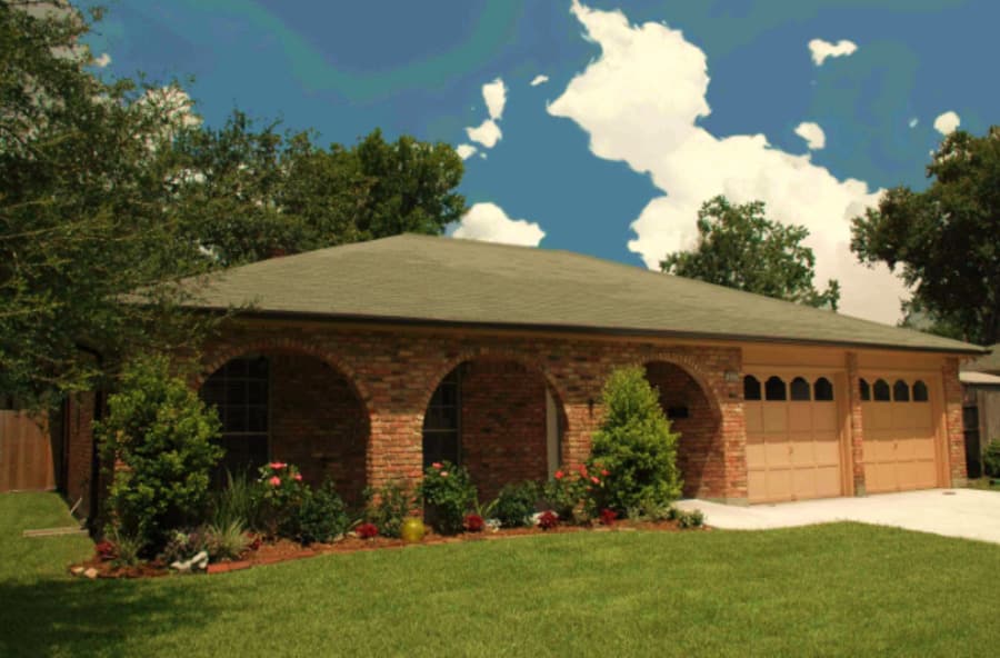 Peristyle Honeysuckle House in Gretna, LA