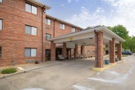 Valley Springs Rehabilitation and Health Center in Van Buren, AR