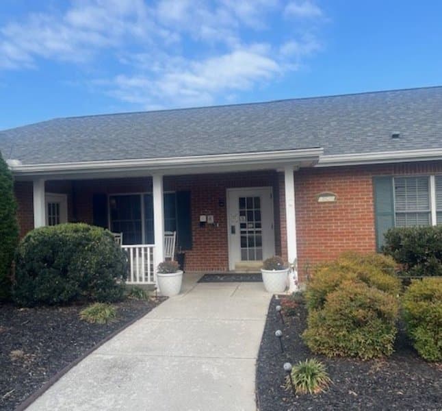 Wellington Manor of Knoxville in Knoxville, TN