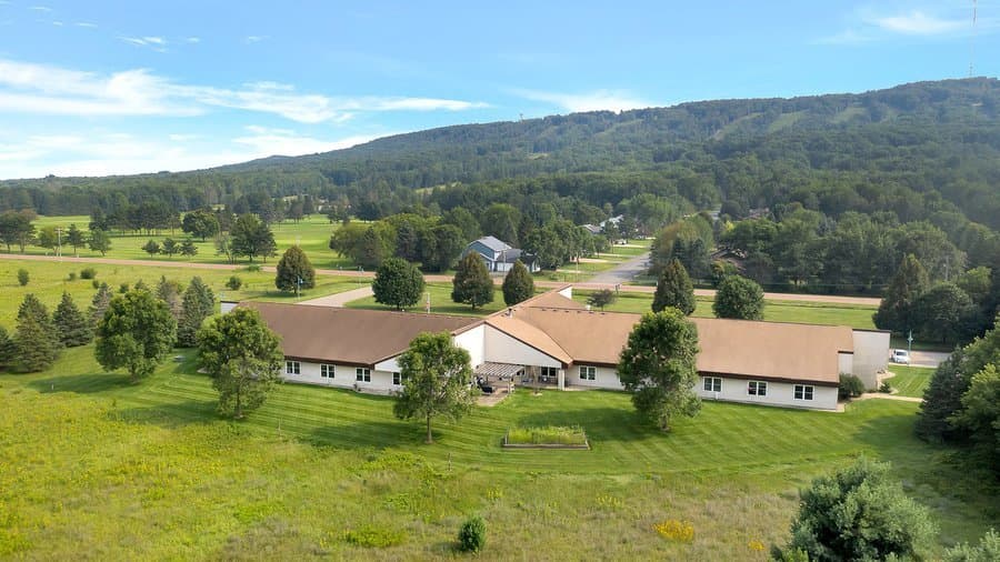 Wellington Place of Rib Mountain in Wausau, WI