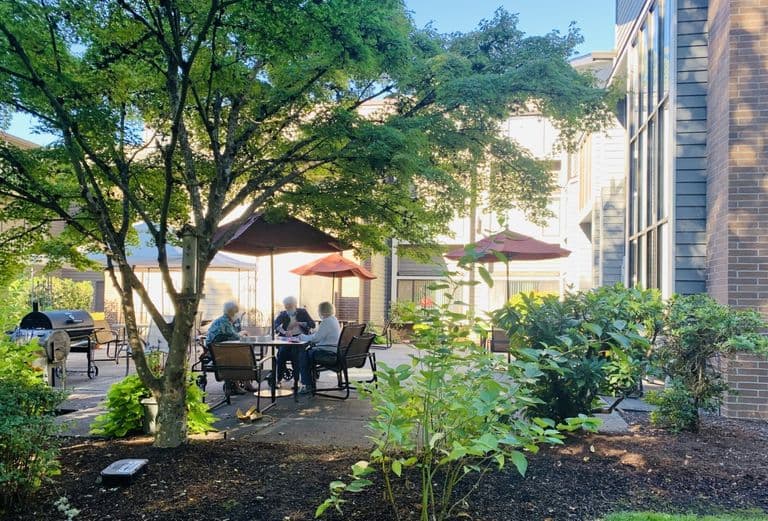 Creekside Village Retirement Residence in Beaverton, OR