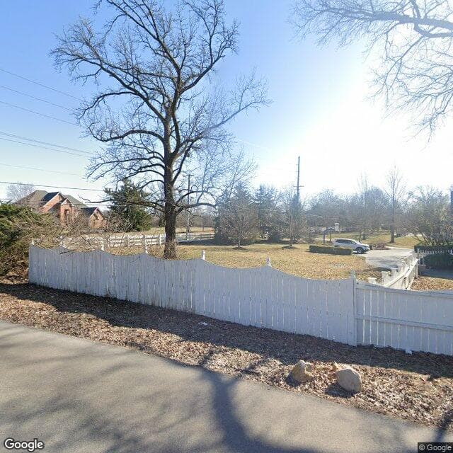 Dolan Memory Care At Conway in Creve Coeur, MO