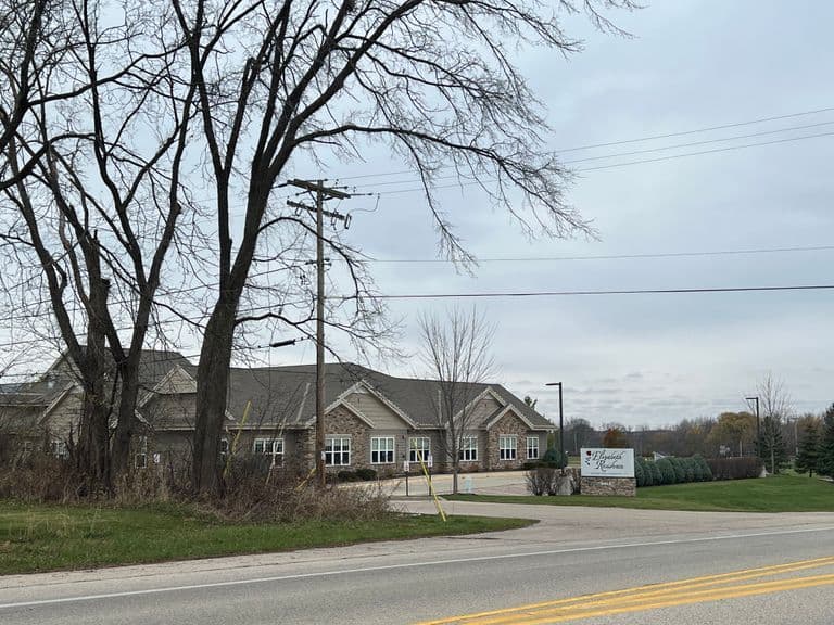 Elizabeth Residence New Berlin - Senior living in New Berlin, Wisconsin