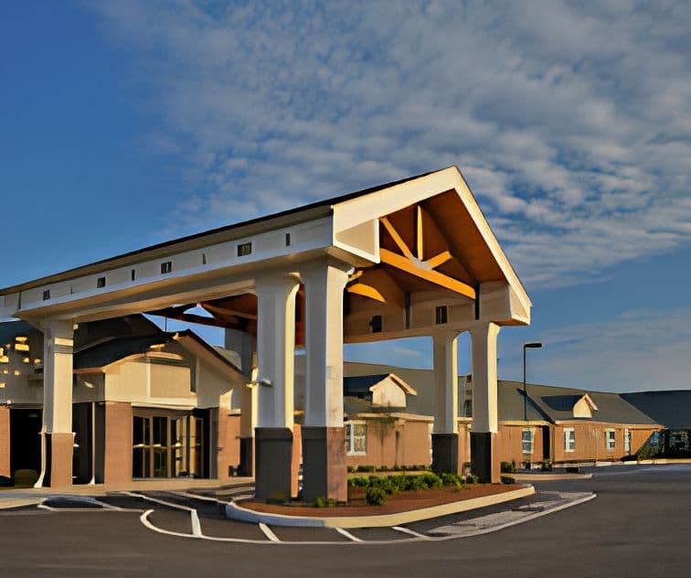 Harbour Manor Health & Living Community in Noblesville, IN