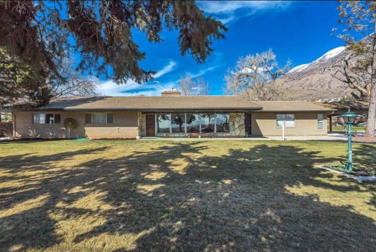 Manila Hills Home in Pleasant Grove, UT