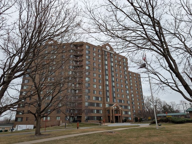 Parkshore Senior Campus in Saint Louis Park, MN