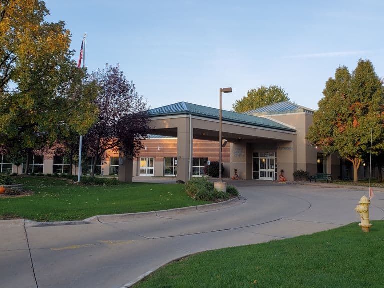 Ridgecrest Village Retirement Community in Davenport, IA