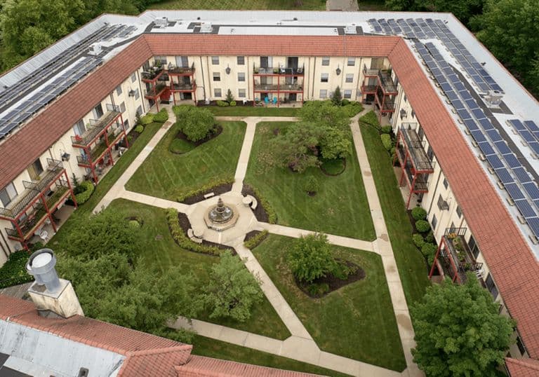 Senior Star At Villa Ventura - Senior living in Kansas City, Missouri