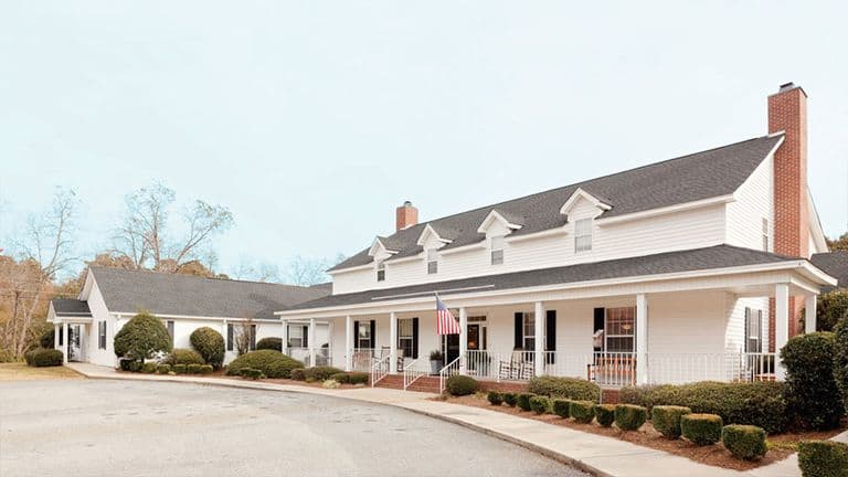 The Oaks Peake Assisted Living in Macon, GA
