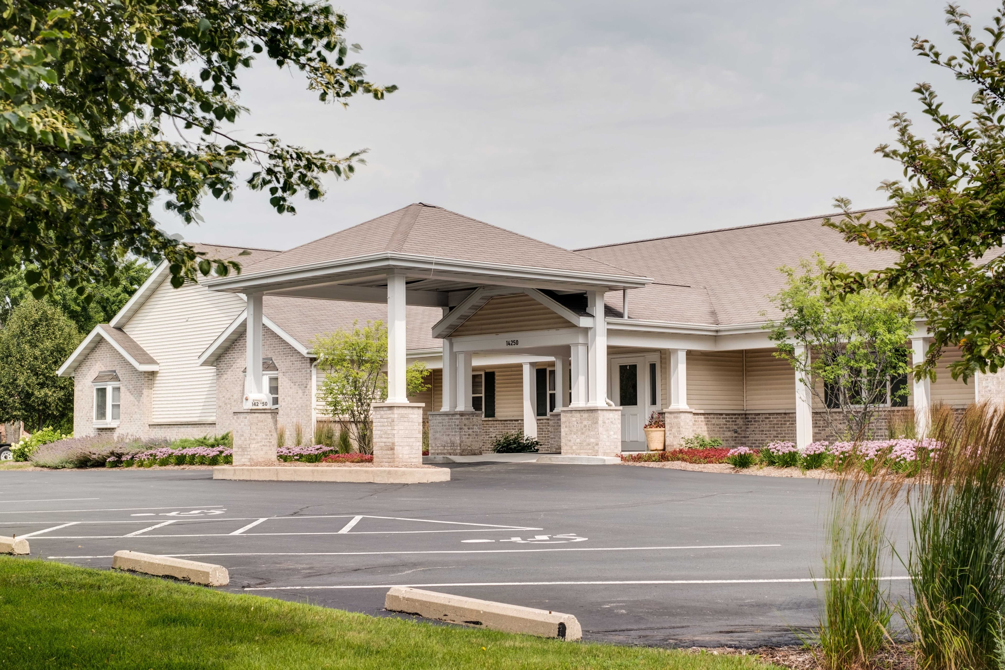 Heritage Court - Menomonee Falls in Menomonee Falls, WI