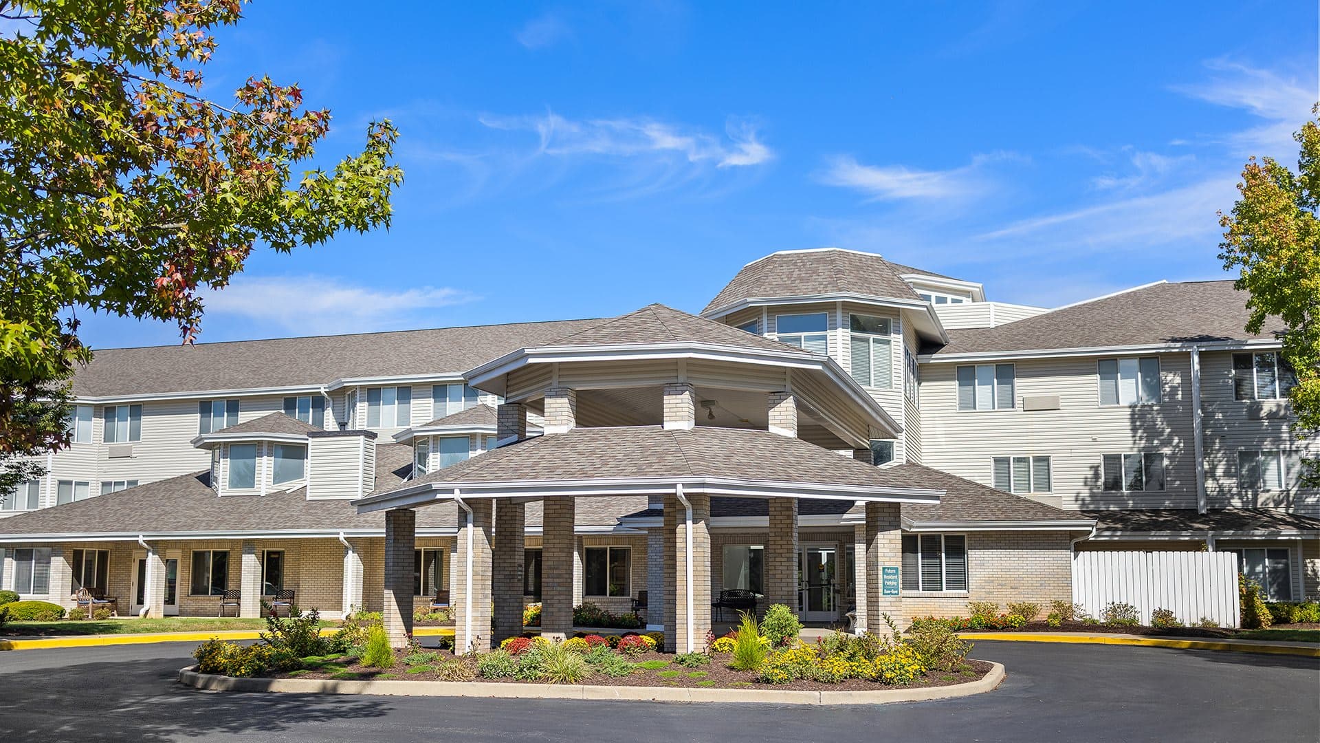 Holiday Redbud Hills in Bloomington, IN