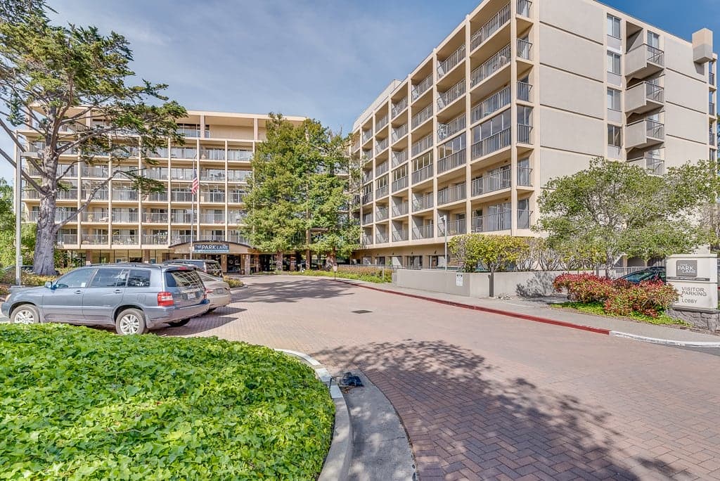 Lake Park Senior Living in Oakland, CA