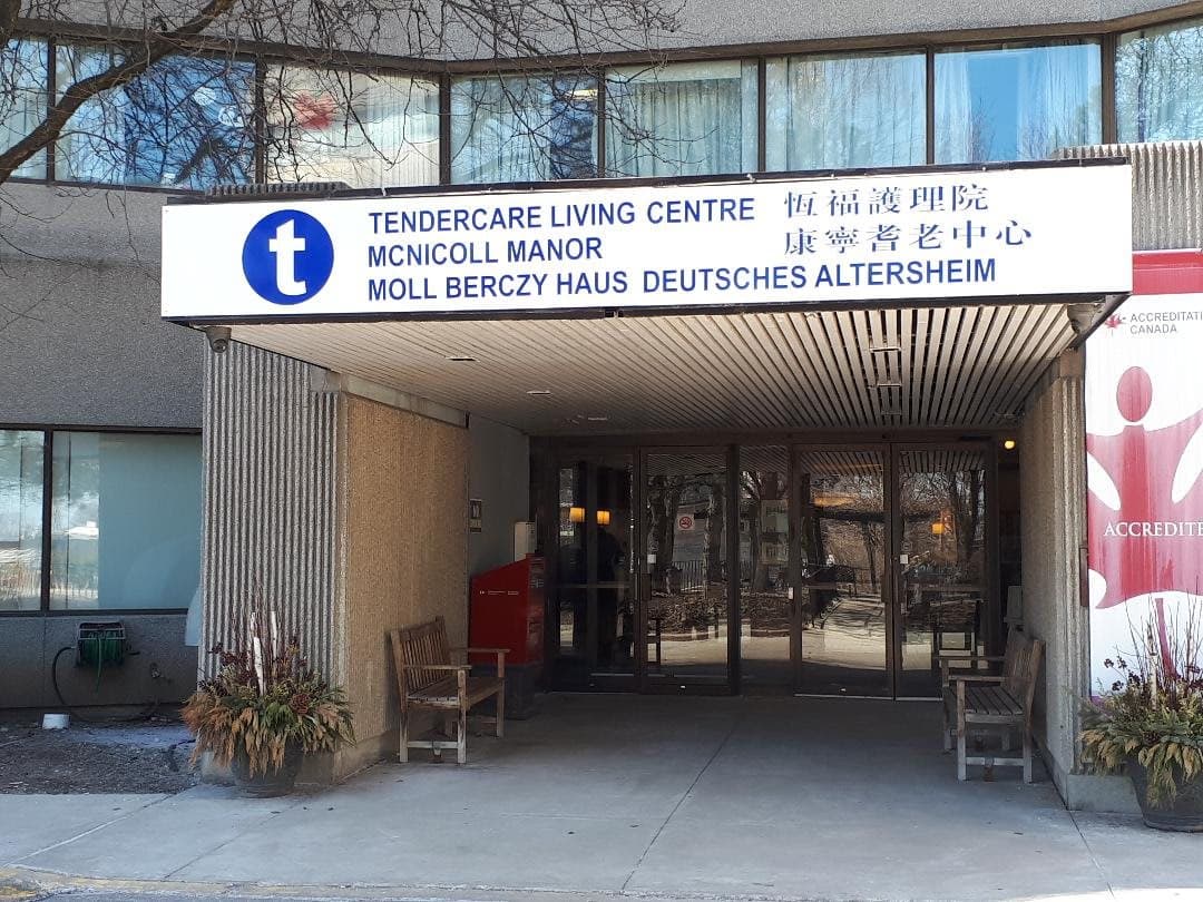 McNicoll Manor- Moll Berczy Haus in Scarborough, ON