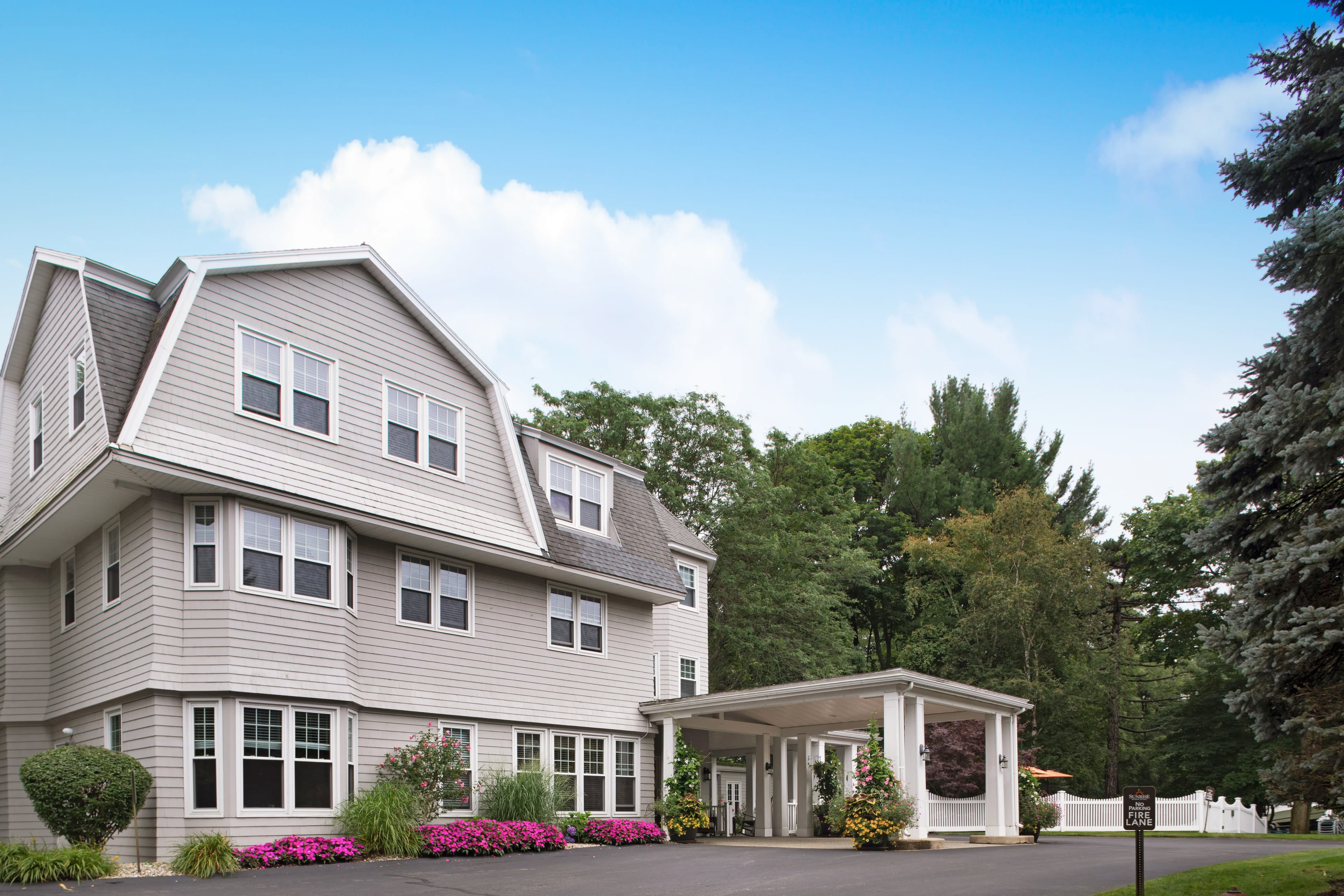 Sunrise of Gardner Park - Senior living in Peabody, Massachusetts