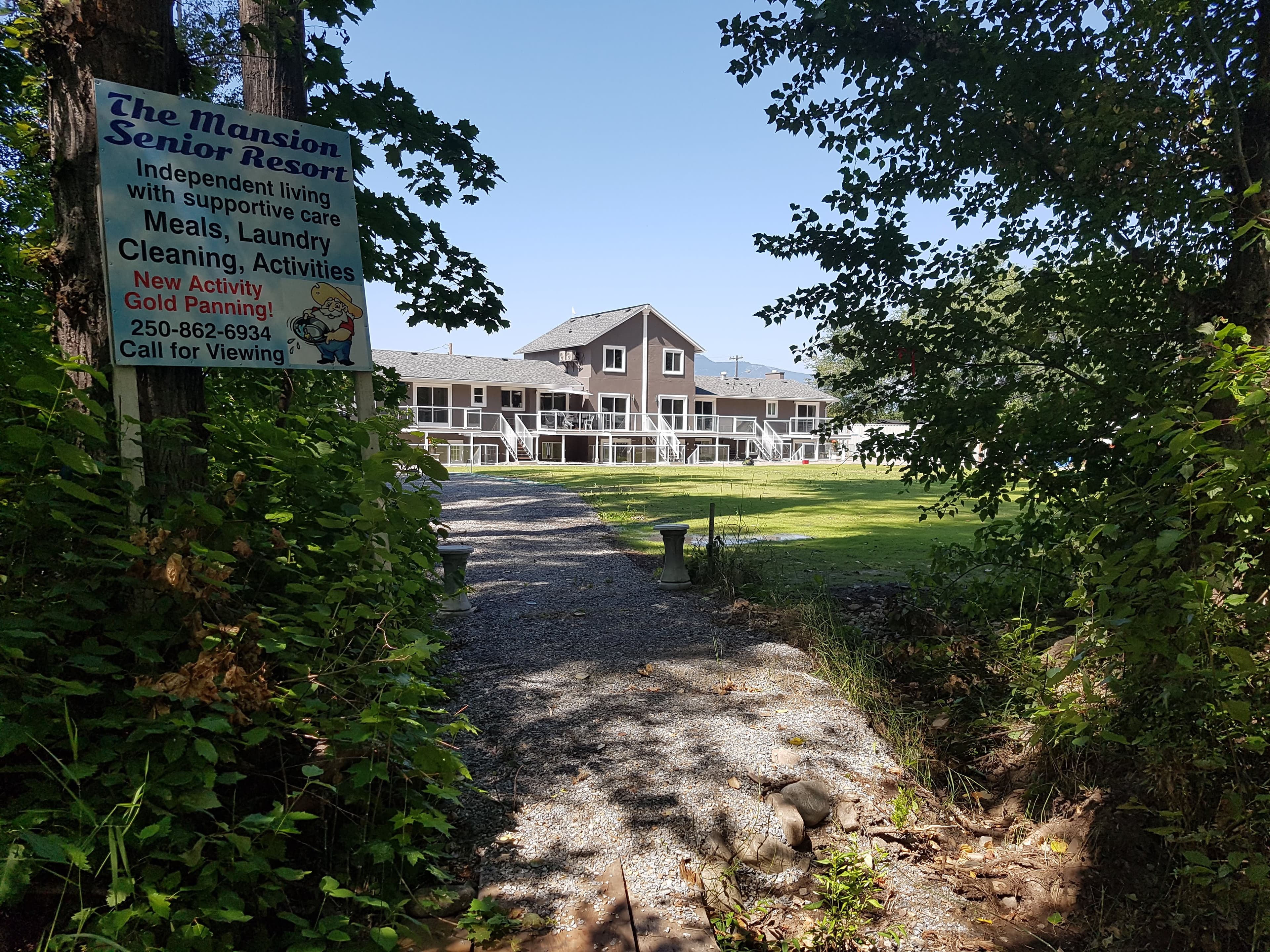 The Mansion Kelowna Resort in Kelowna, BC