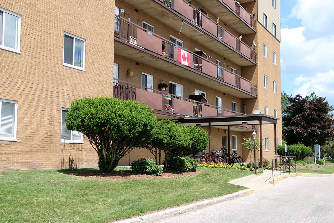 Willowdale Apartments in Sarnia, ON